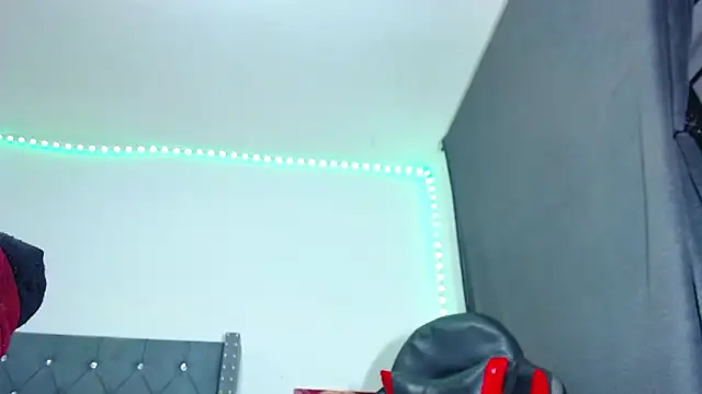 Snapshot of party_aass chatting on 02.17.25 party aass online show from 02.17.25