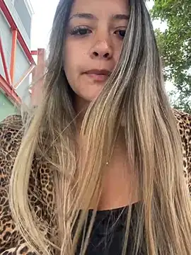 alana 69 online show from 03.05.25