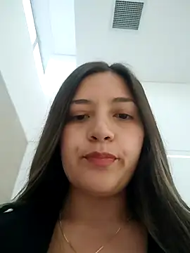 alana 69 online show from 09.17.25