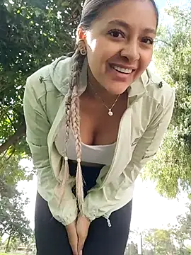 alana 69 online show from 04.24.26