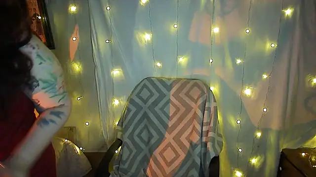 Victoria Marks online show from 03.23.25