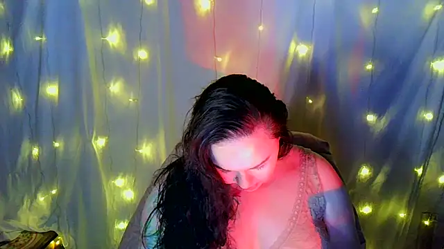 Victoria Marks online show from 09.23.25