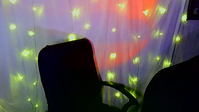 Victoria Marks online show from 11.18.25