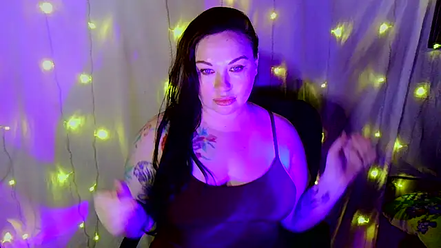 Victoria Marks online show from 11.20.25