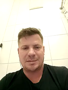 Ujlaki online show from 02.03.26