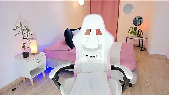 carleee winter online show from 03.11.26