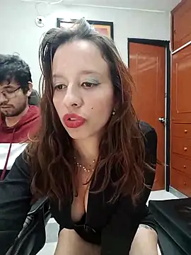 Isaandysex2428 online show from 03.20.25