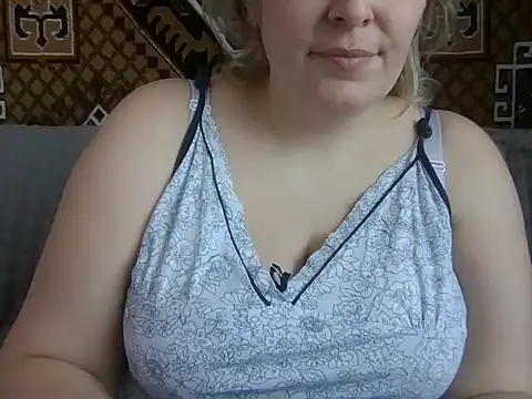 Snapshot of Diana_Britt chatting on 03.09.25 Diana Britt online show from 03.09.25