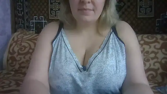 Snapshot of Diana_Britt chatting on 12.18.25 Diana Britt online show from 12.18.25