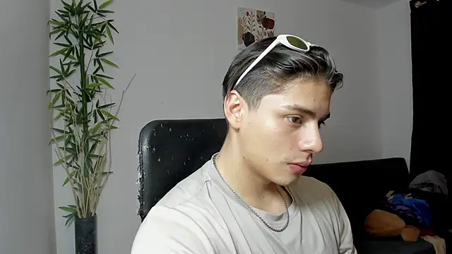 Giordano Russo online show from 03.06.25