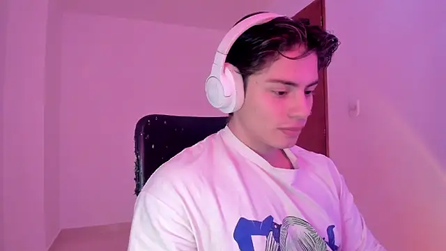 Giordano Russo online show from 10.12.25