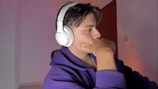 Giordano Russo online show from 01.05.26