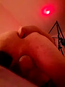 Snapshot of Manulingus chatting on 09.22.25 Manulingus online show from 09.22.25