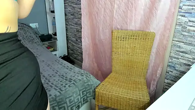 Snapshot of MariaMeir chatting on 01.19.25 MariaMeir online show from 01.19.25