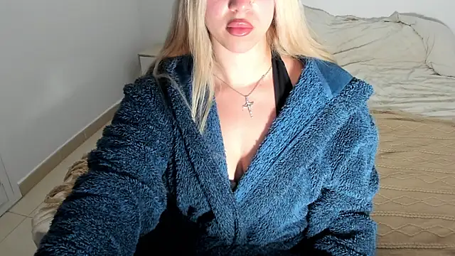 Snapshot of MariaMeir chatting on 11.22.25 MariaMeir online show from 11.22.25