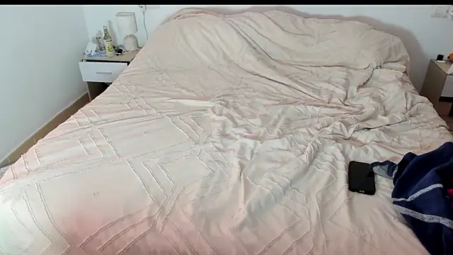 Snapshot of MariaMeir chatting on 02.14.26 MariaMeir online show from 02.14.26