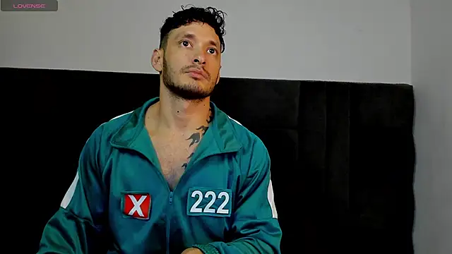 alejandro  2 online show from 05.05.26