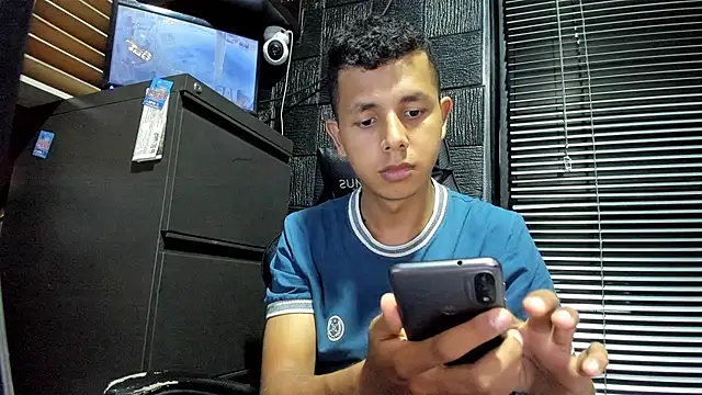 boy bigcock24cm online show from 07.12.26