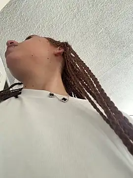 valenor  online show from 02.20.26