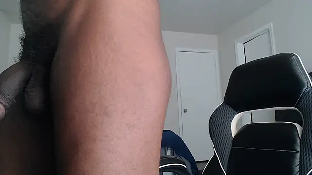 Snapshot of ChrisVacher chatting on 09.27.25 ChrisVacher online show from 09.27.25