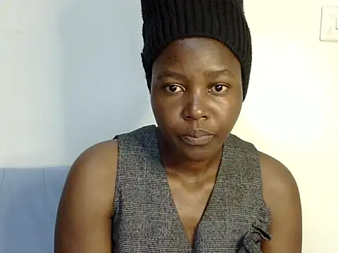 Snapshot of Sweet_ebony20 chatting on 10.29.25 Sweet ebony20 online show from 10.29.25