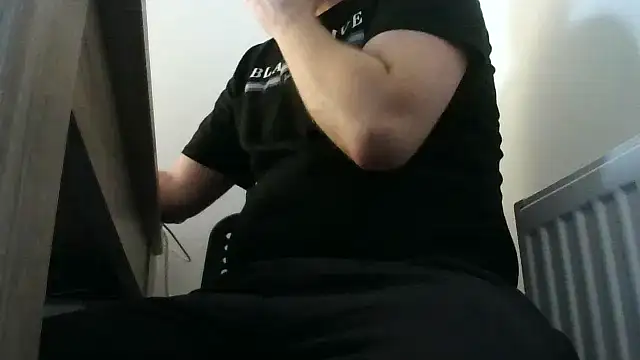 ScalicHat69 online show from 10.23.25