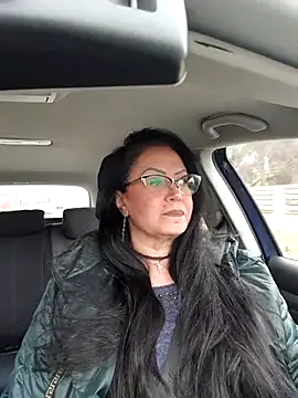 Snapshot of x__KHALEESI__x chatting on 11.14.25 x KHALEESI x online show from 11.14.25