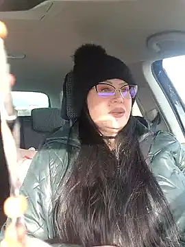 Snapshot of x__KHALEESI__x chatting on 01.10.26 x KHALEESI x online show from 01.10.26