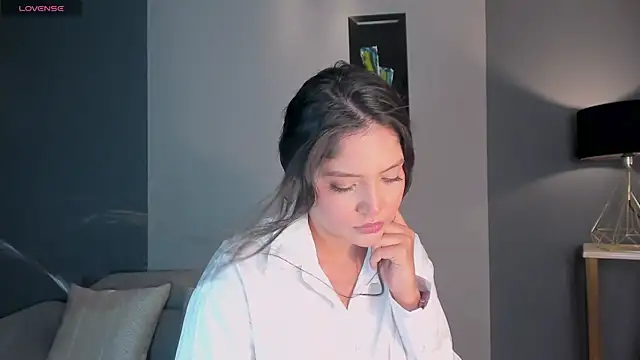 NinaMichelle online show from 04.23.26