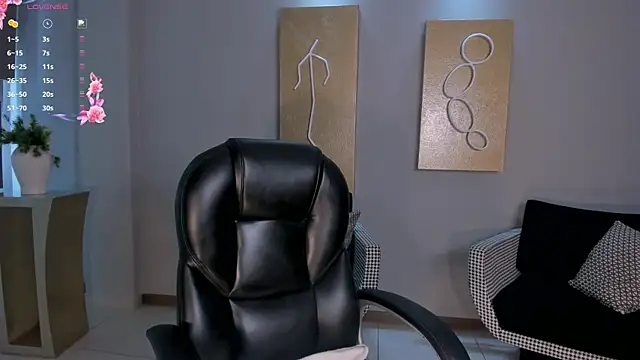 NinaMichelle online show from 06.11.26