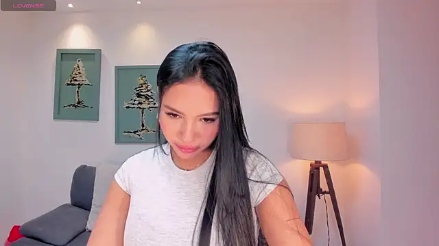 MollyJones  online show from 05.15.26