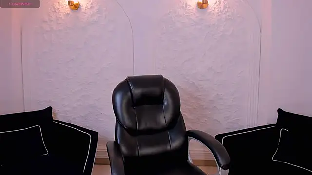 MollyJones  online show from 06.09.26