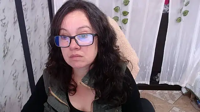Sonialorens  online show from 03.05.25