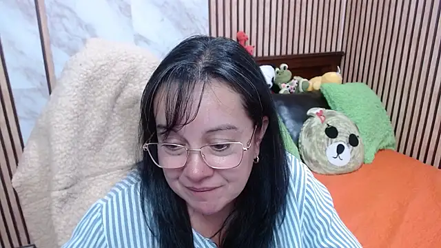 Sonialorens  online show from 09.25.25