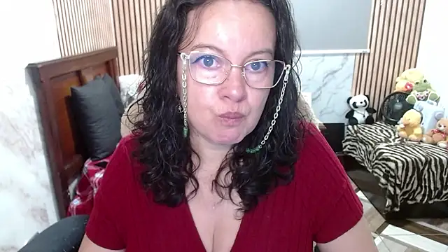Sonialorens  online show from 04.24.26