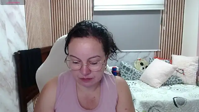 Sonialorens  online show from 05.20.26