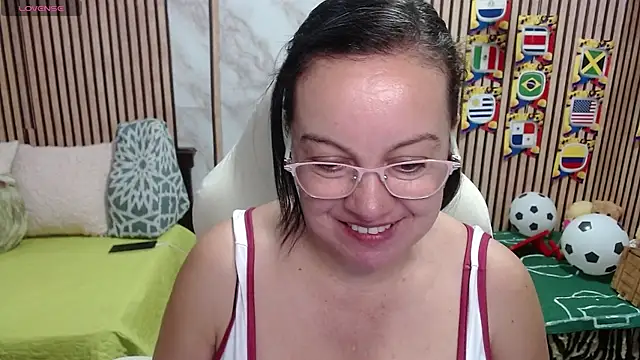 Sonialorens  online show from 06.29.26