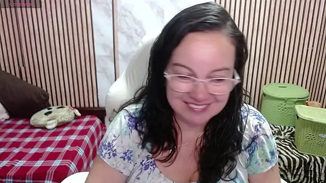 Sonialorens  online show from 08.05.26