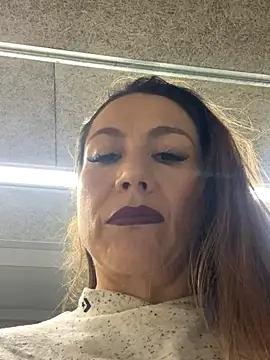 angelitasexy81 online show from 10.27.25