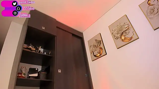 Snapshot of Queen_liana chatting on 10.05.25 Queen liana online show from 10.05.25