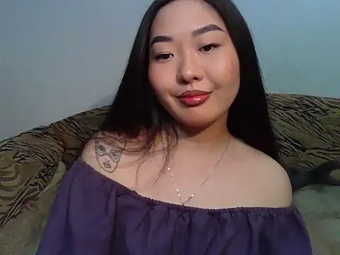 Snapshot of Aleksa_Blackdream chatting on 04.27.26 Aleksa Blackdream online show from 04.27.26