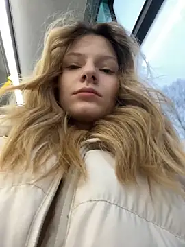 MaryHiggins online show from 11.11.25