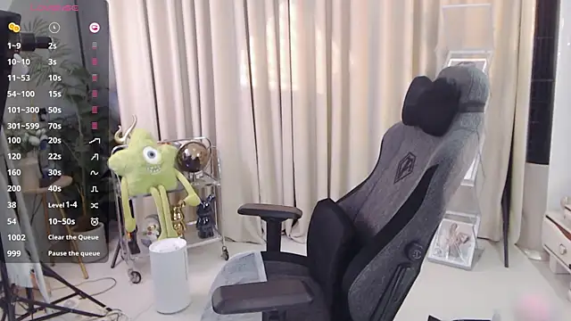 Judy0523 online show from 02.16.25