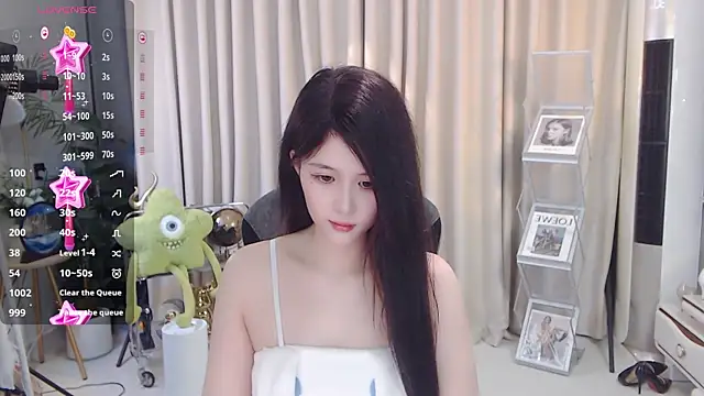 Judy0523 online show from 02.27.25