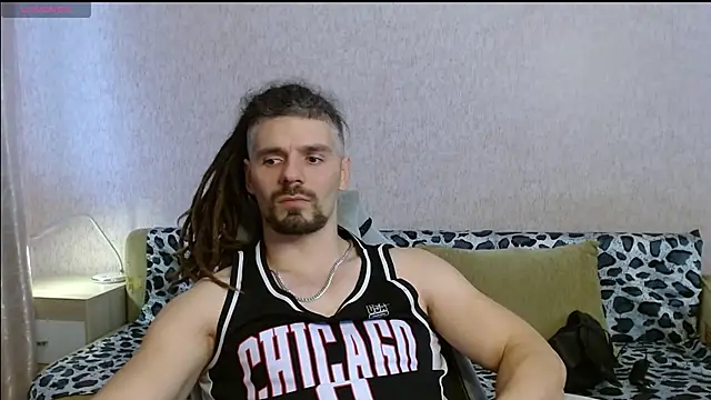 Aestheticguy101 online show from 11.30.25