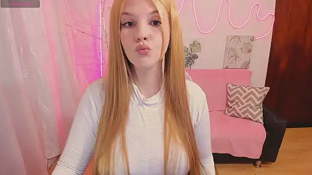 Snapshot of MillySandlerr chatting on 07.20.26 MillySandlerr online show from 07.20.26