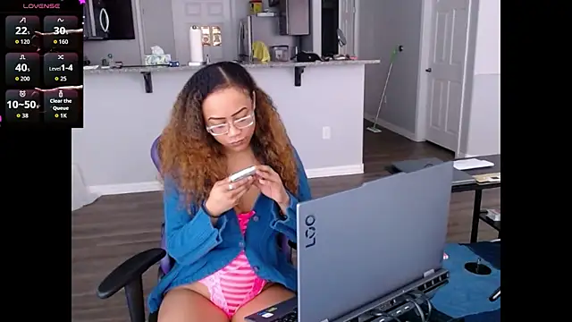 RylHoneyy online show from 08.04.26