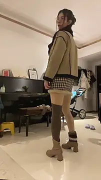 Snapshot of CrytinaSissyCrossdress chatting on 12.20.25 CrytinaSissyCrossdress online show from 12.20.25