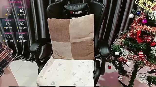 Yuki-yio online show from 12.05.25