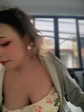 seraphine23 online show from 01.05.25